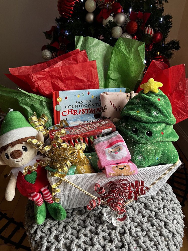 Christmas Gift Basket - Image 6